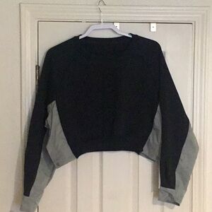 NWT Dazy Copped Blue & Grey Sweatshirt